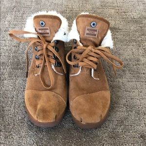 Tom’s Suede Ankle Boot